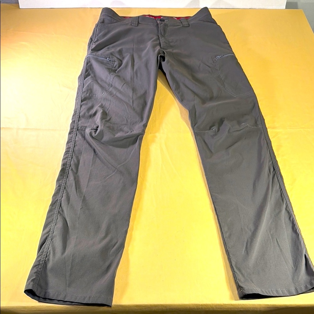 Wrangler men’s all-terrain cargo pants flex waistband size 32/34